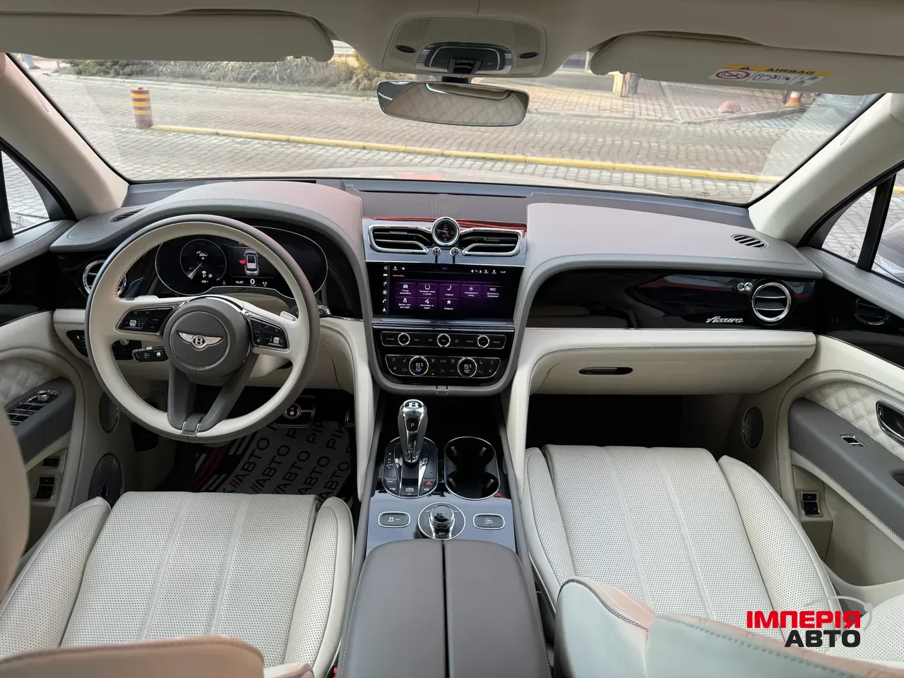 Bentley Bentayga - фото 60