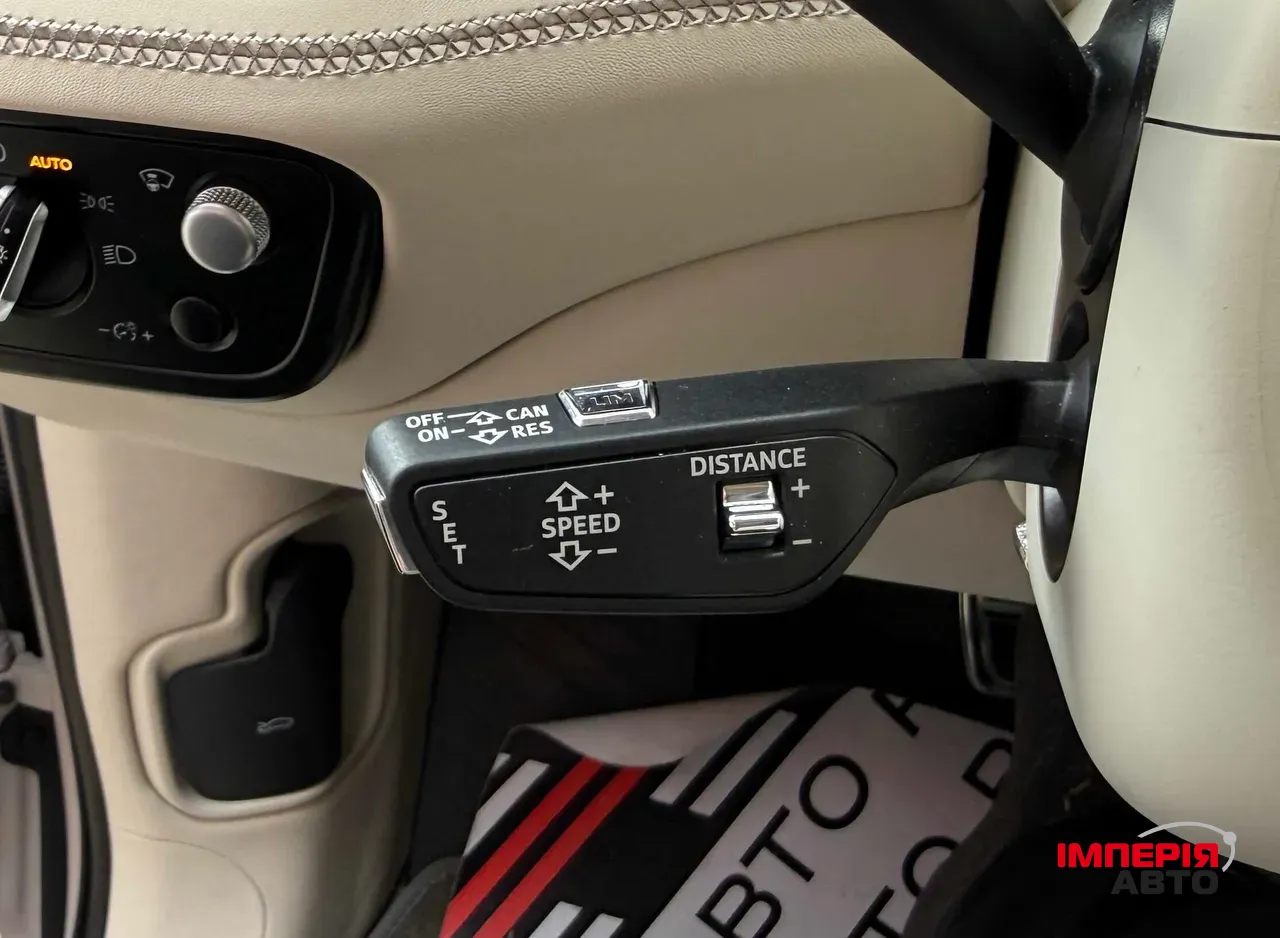 Bentley Bentayga - фото 32