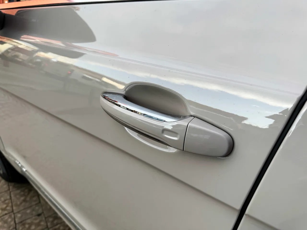 Bentley Bentayga - фото 11