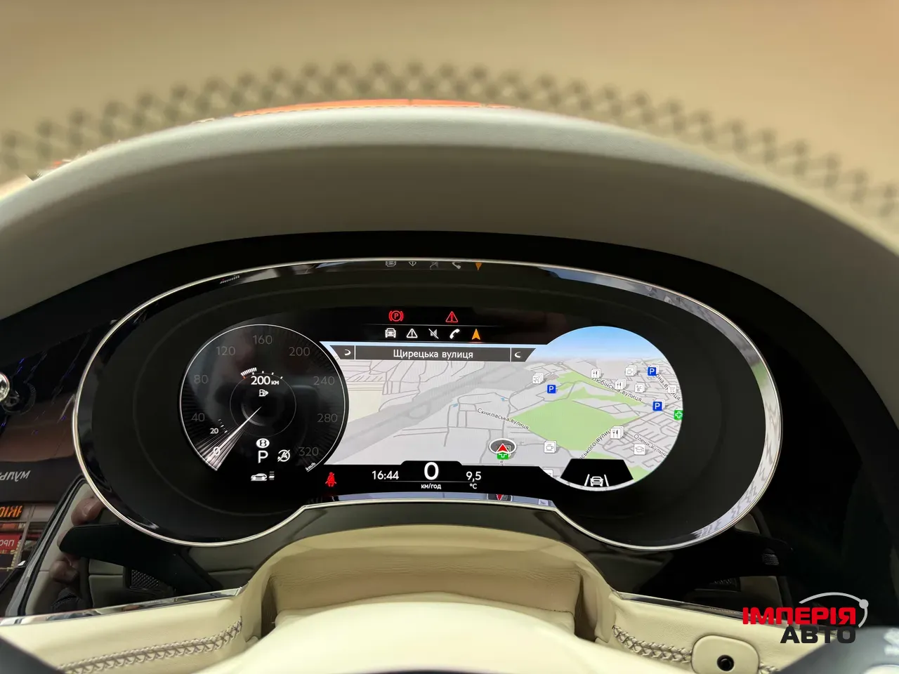 Bentley Bentayga - фото 34