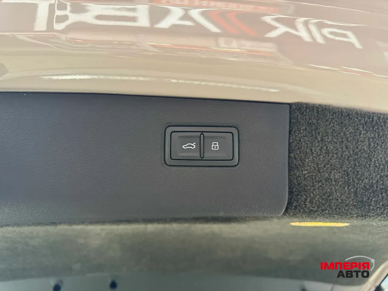 Bentley Bentayga - фото 64