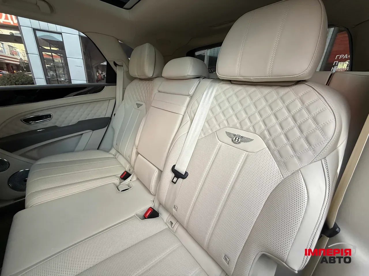 Bentley Bentayga - фото 56