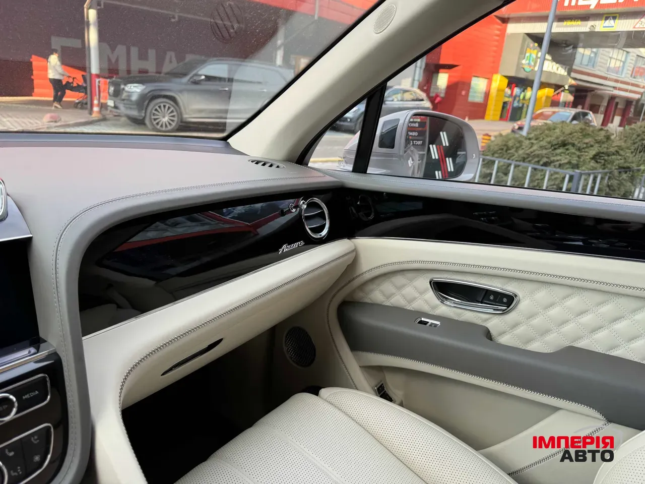 Bentley Bentayga - фото 46