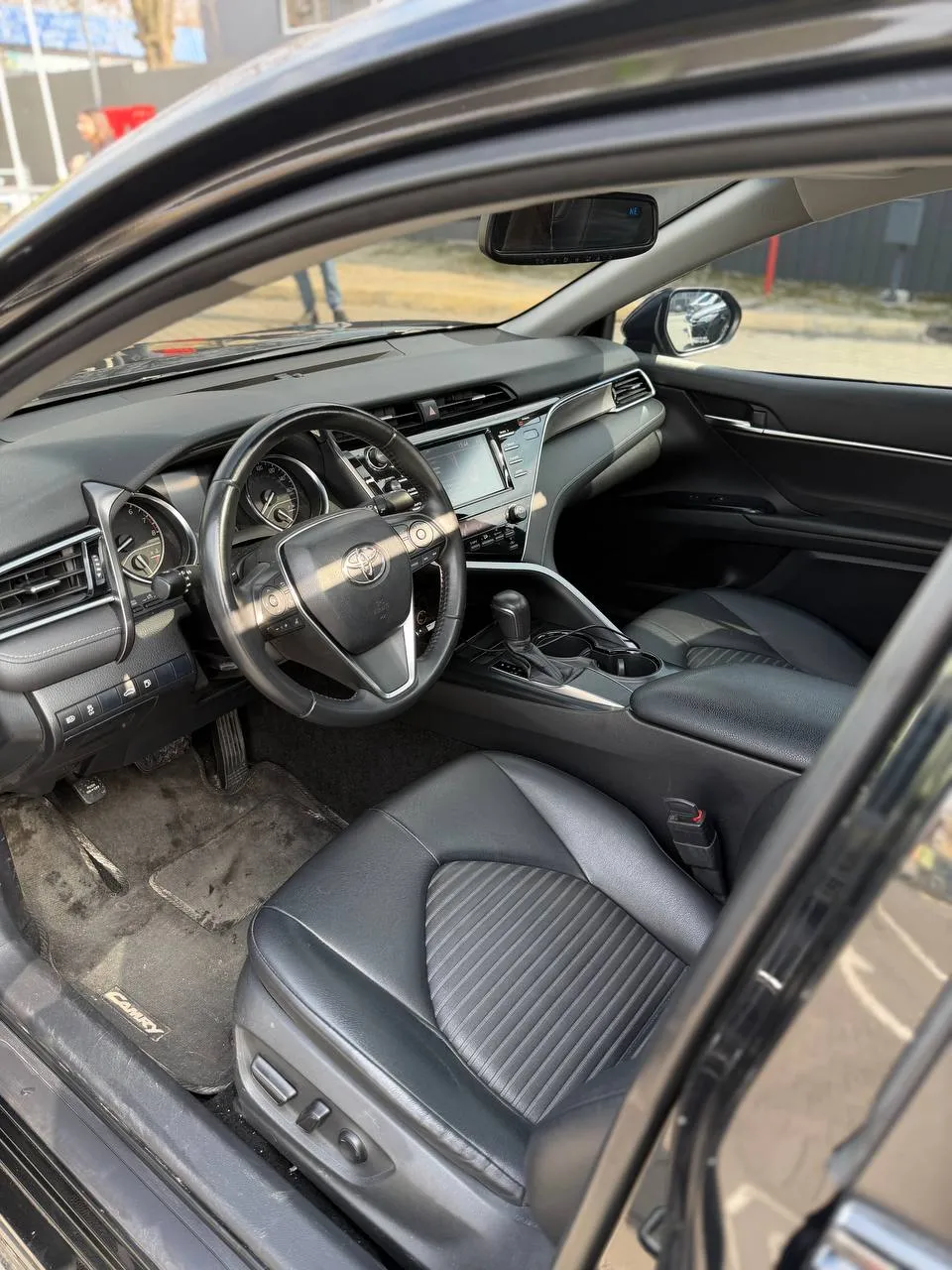 Toyota Camry - фото 6