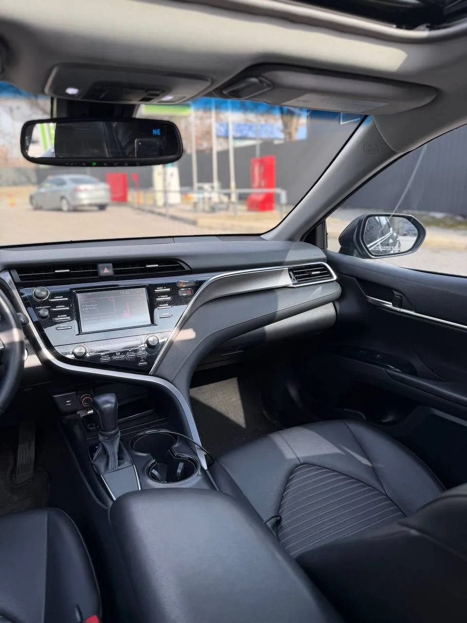 Toyota Camry - фото 11