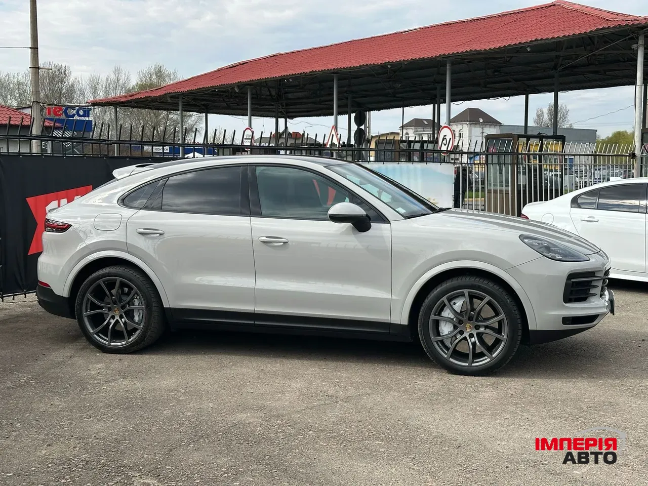 Porsche Cayenne - фото 4