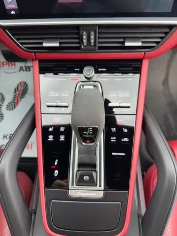 Porsche Cayenne - фото 15