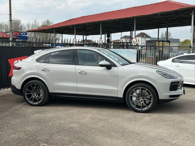 Porsche Cayenne - фото 4