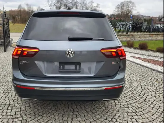 Volkswagen Tiguan - фото 5