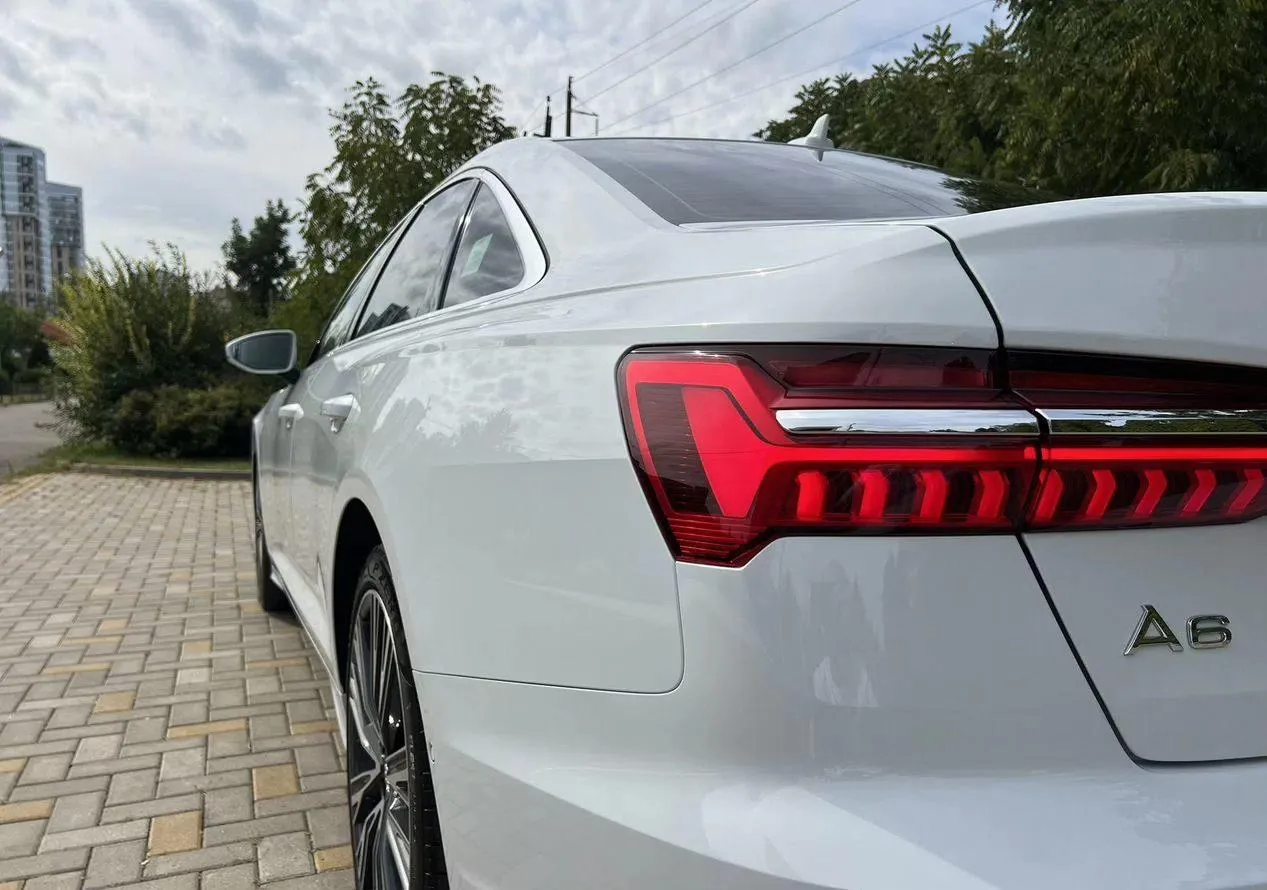 Audi A6 - фото 4