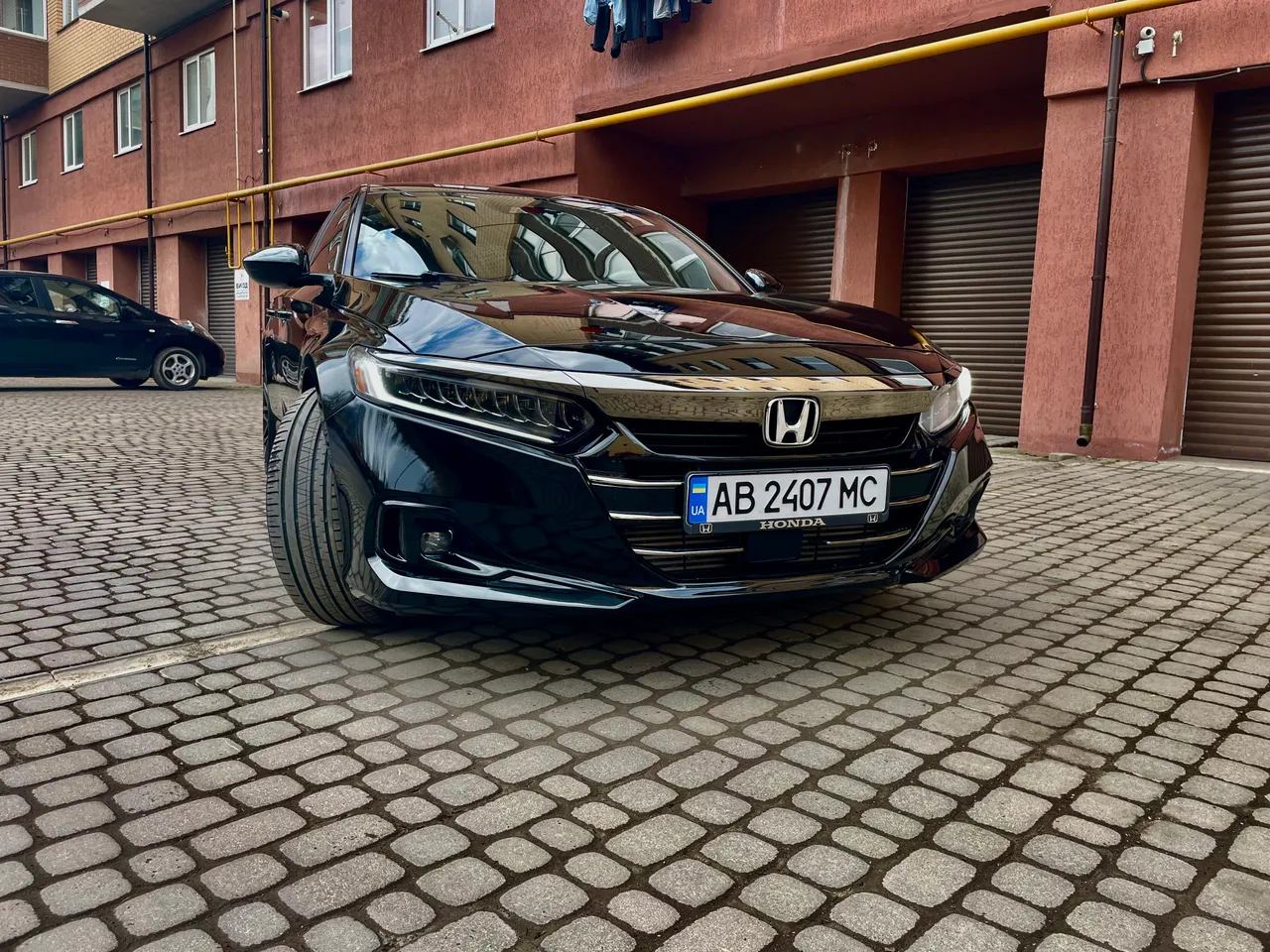Honda Accord - фото 1