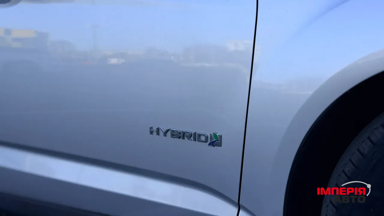 Ford C-MAX - фото 8