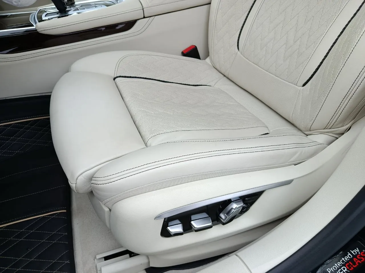 BMW 7 серії - фото 20