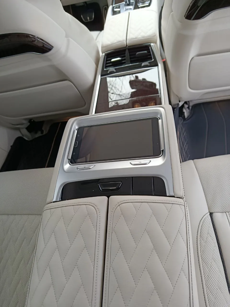 BMW 7 серії - фото 31