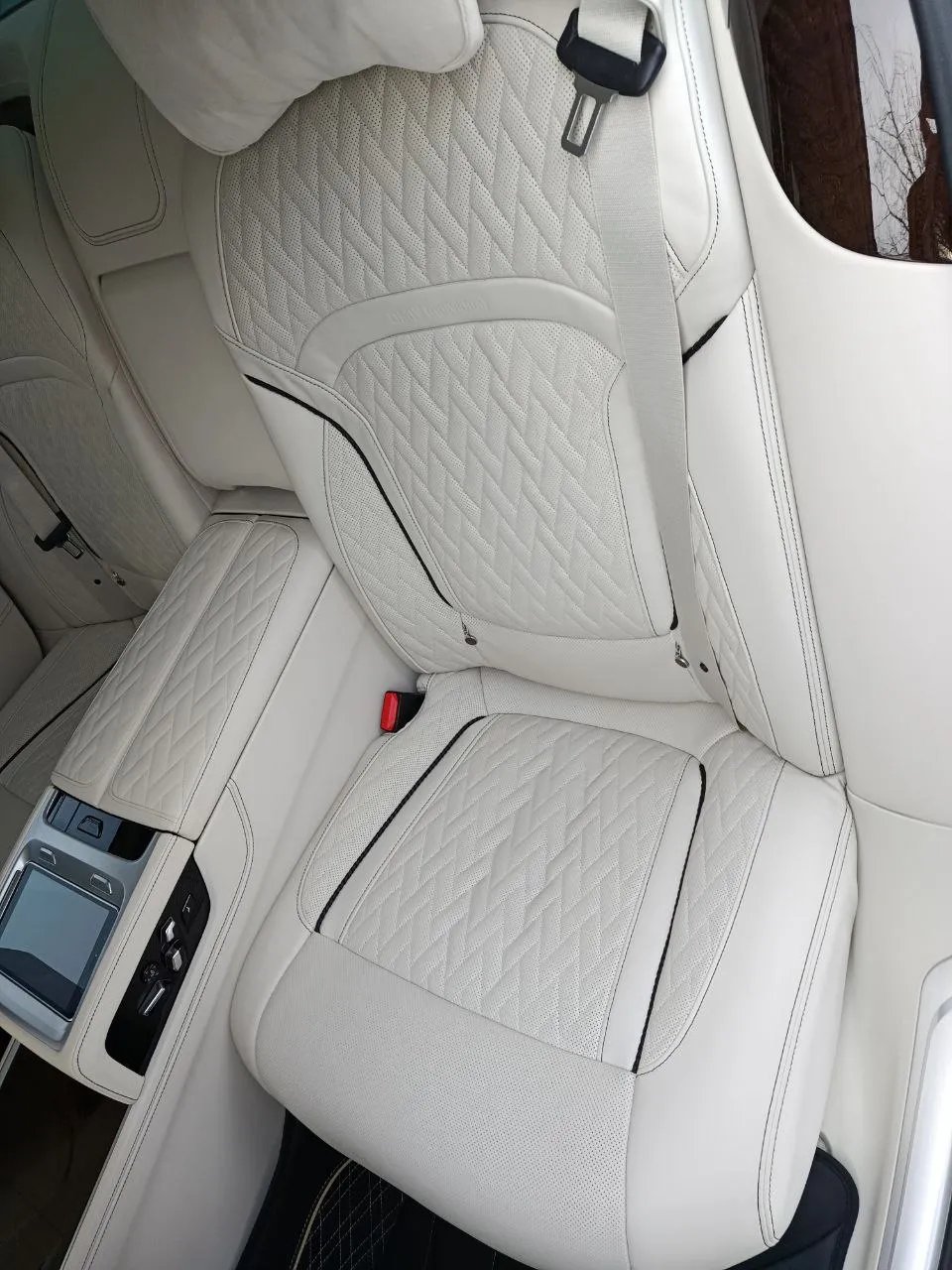 BMW 7 серії - фото 27