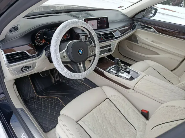 BMW 7 серії - фото 3