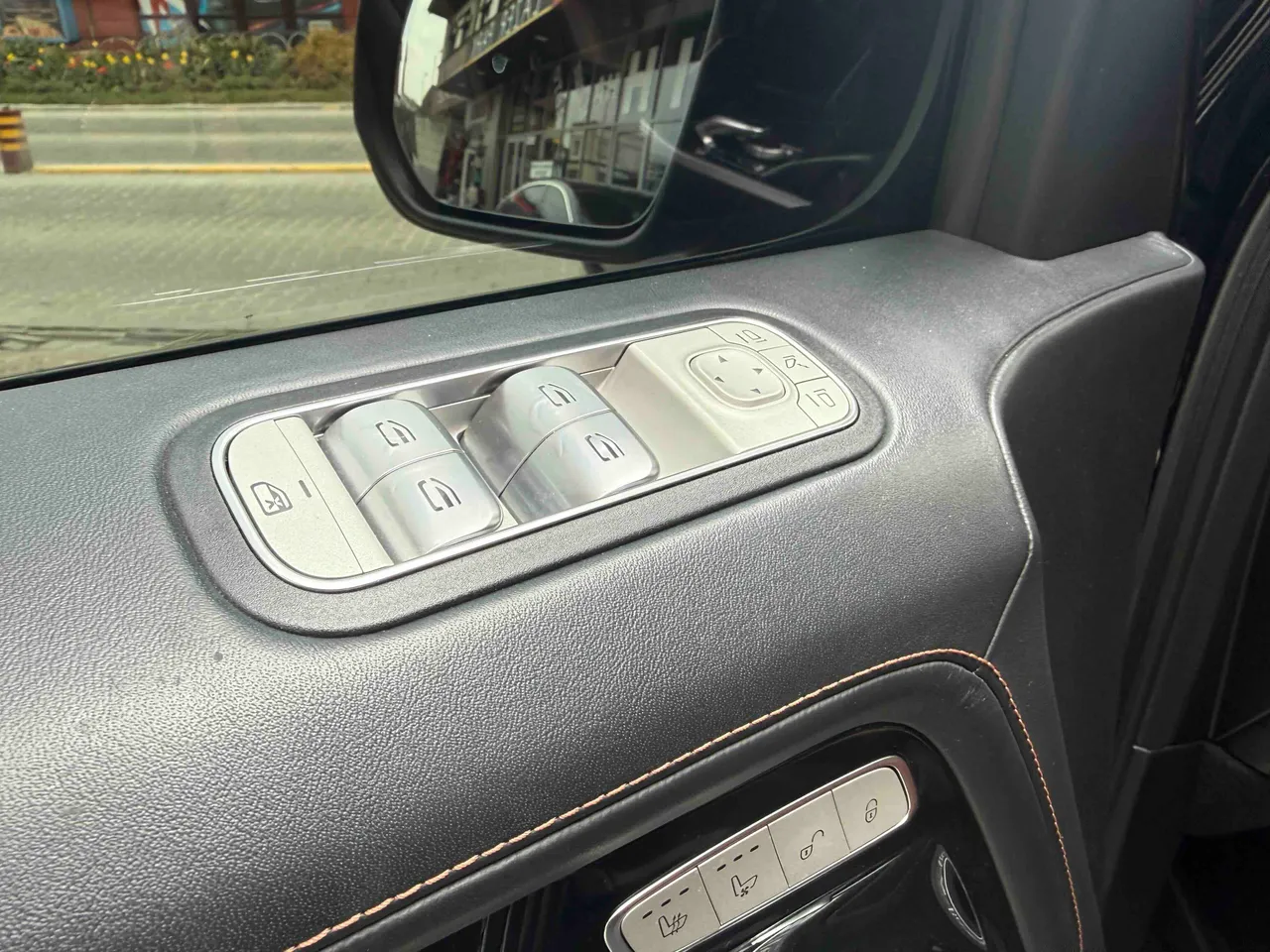 Mercedes-Benz G-Класс - фото 13