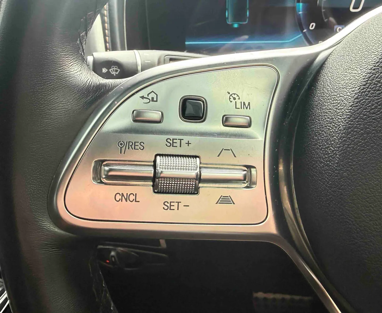 Mercedes-Benz G-Класс - фото 21