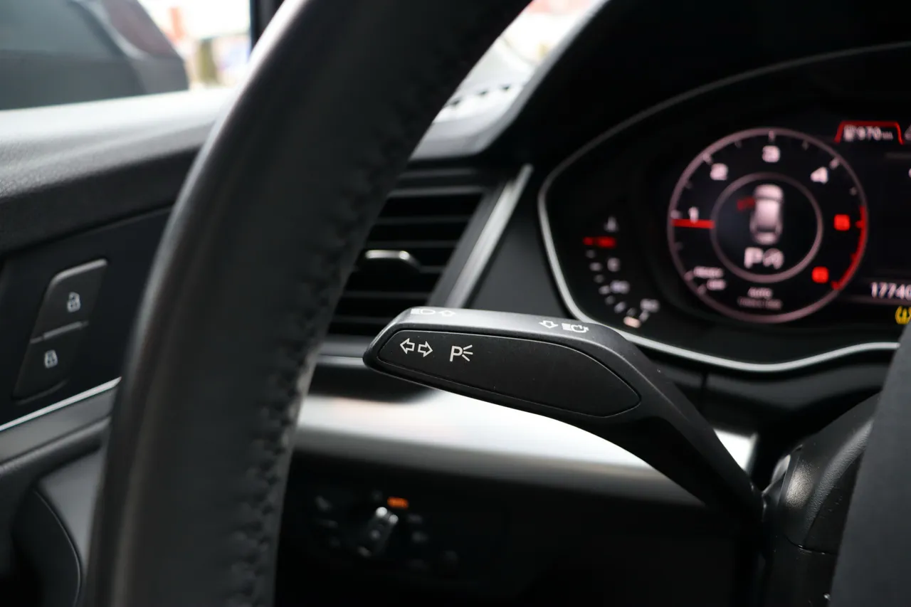 Audi Q5 - фото 23