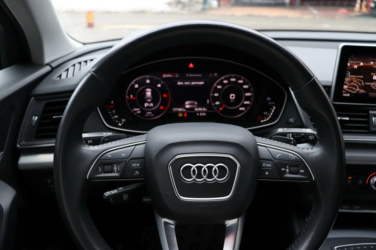 Audi Q5 - фото 19