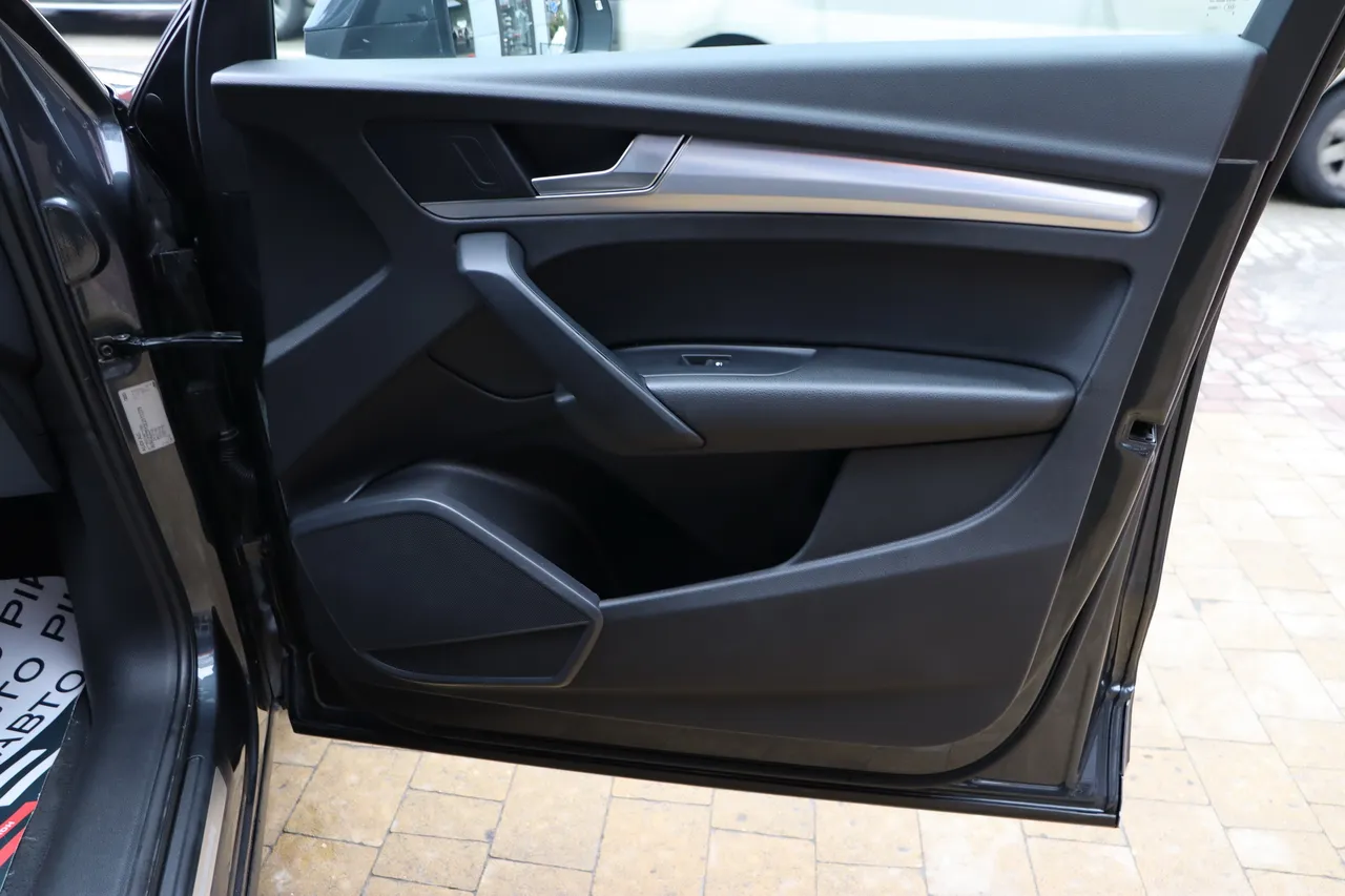 Audi Q5 - фото 48