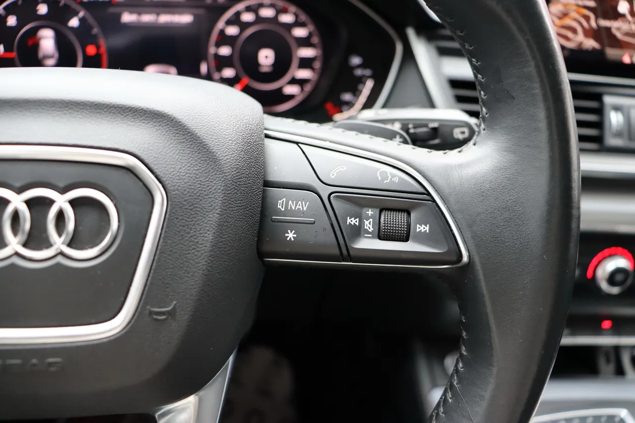 Audi Q5 - фото 22