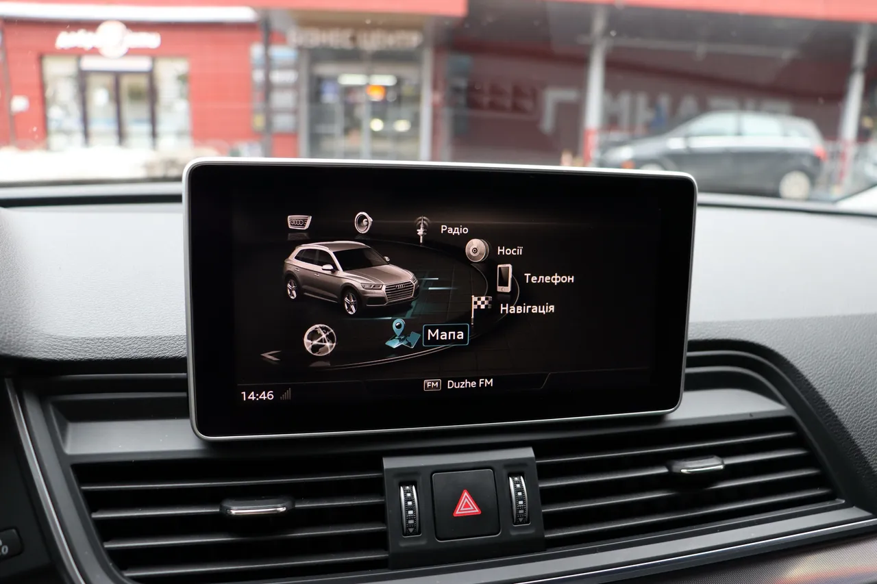 Audi Q5 - фото 32