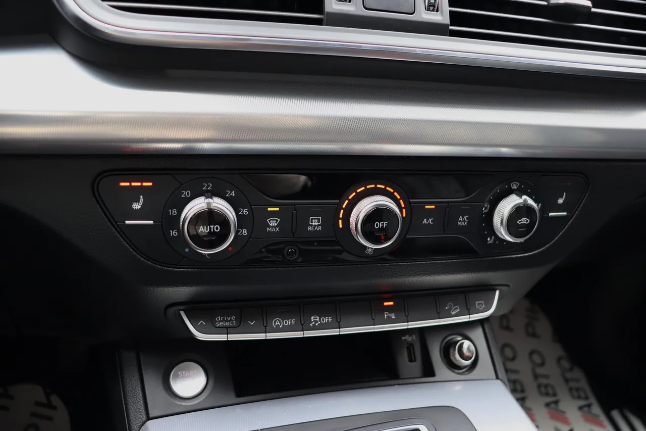 Audi Q5 - фото 27