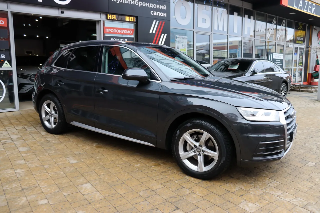 Audi Q5 - фото 8