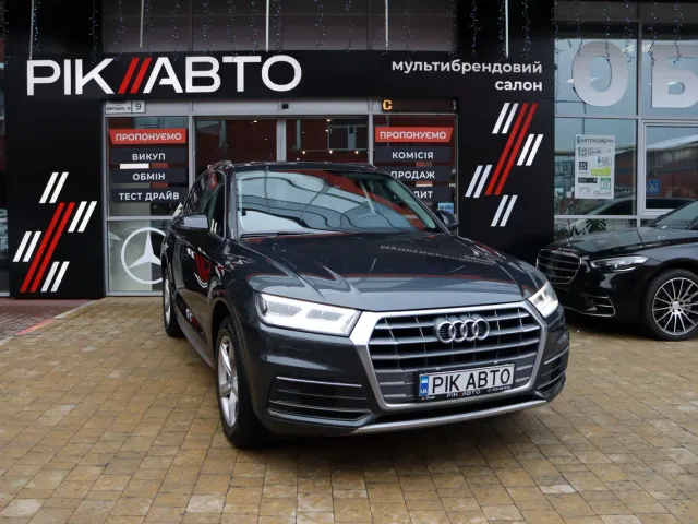 Audi Q5 - фото 1