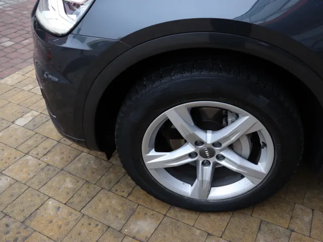 Audi Q5 - фото 4