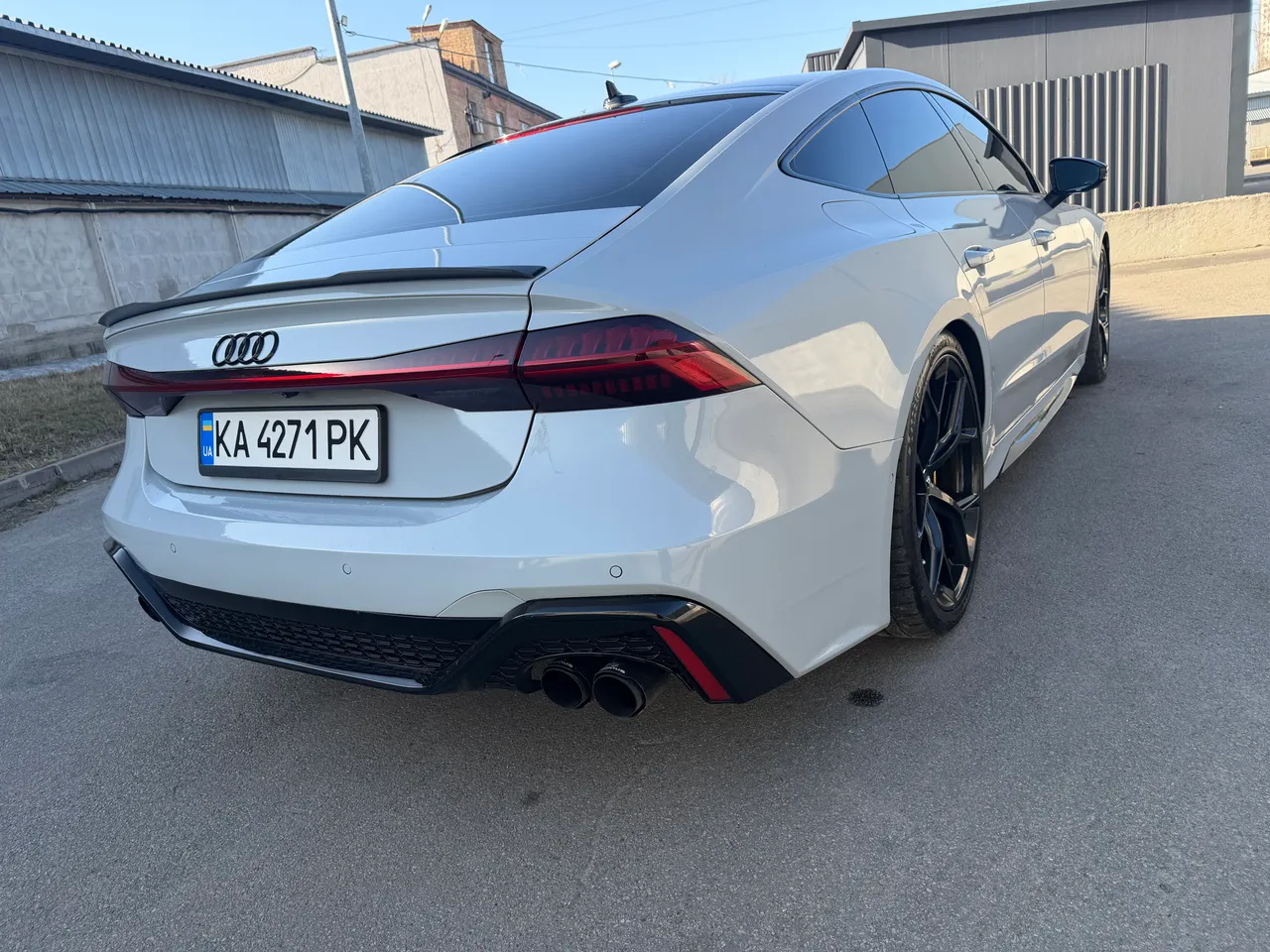 Audi A7 - фото 33