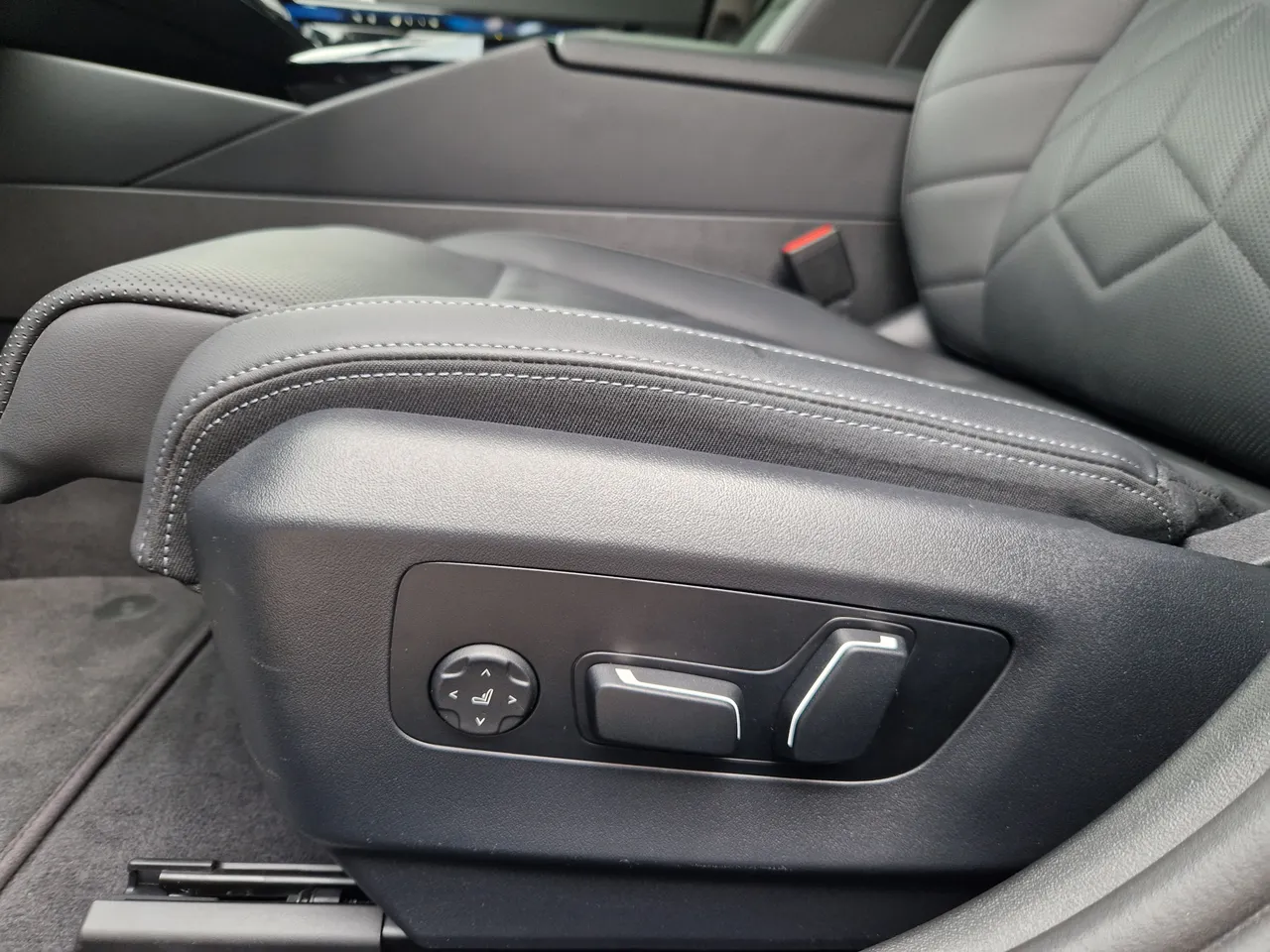 BMW i5 - фото 18