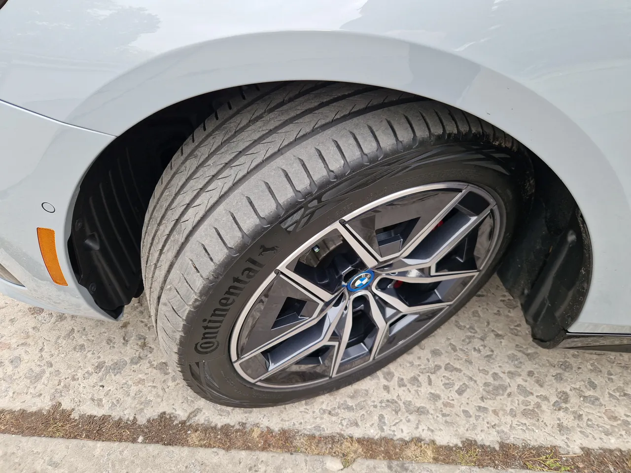 BMW i5 - фото 15