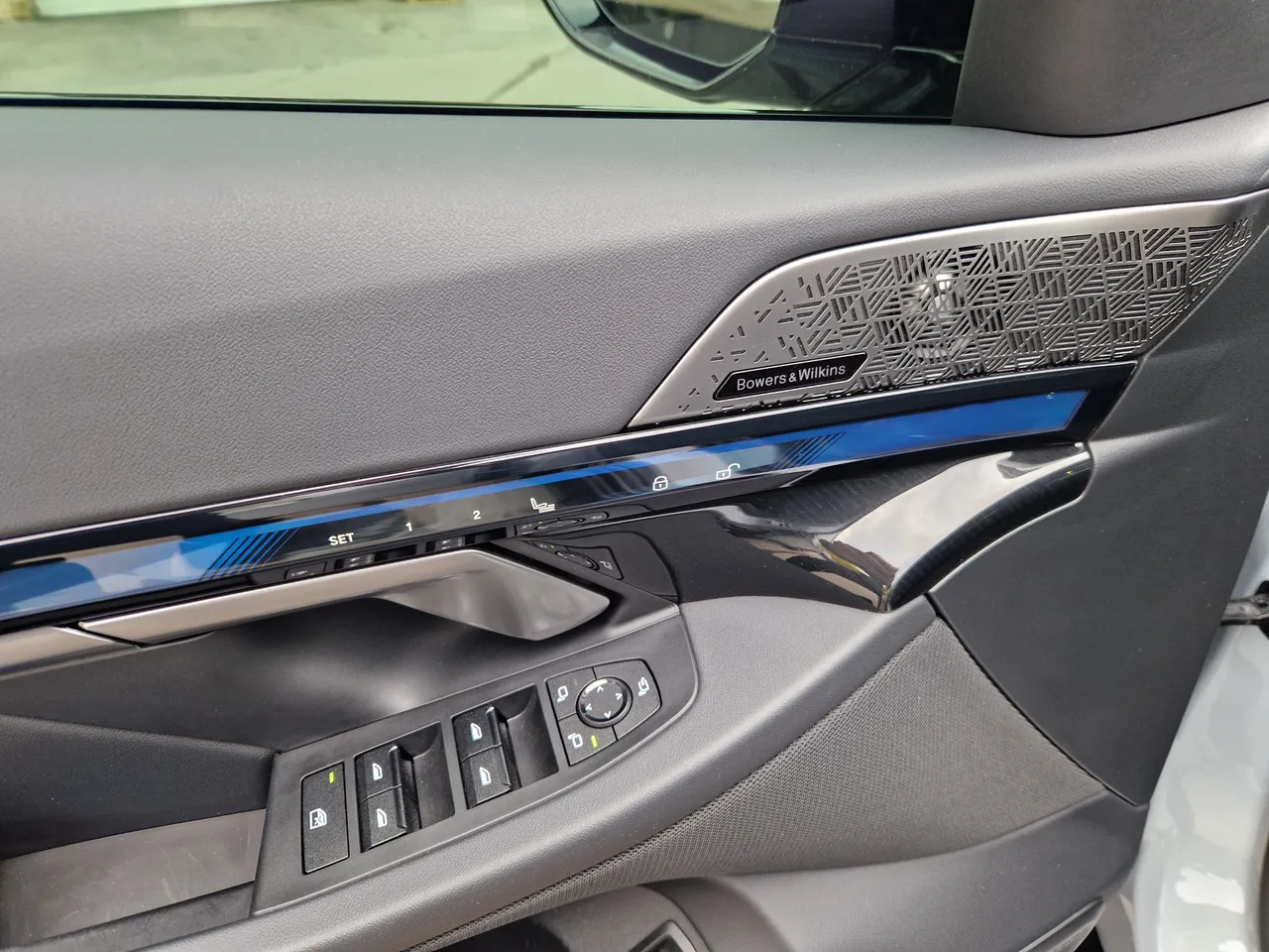 BMW i5 - фото 19