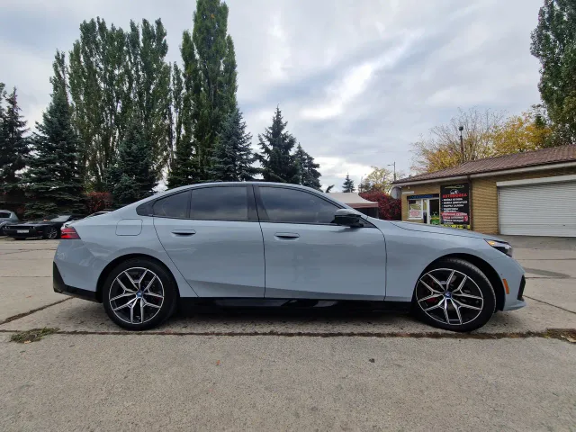 BMW i5 - фото 3