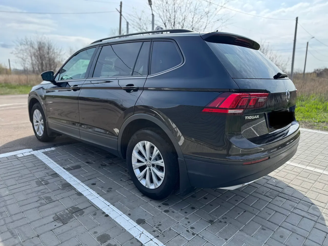 Volkswagen Tiguan R - фото 6