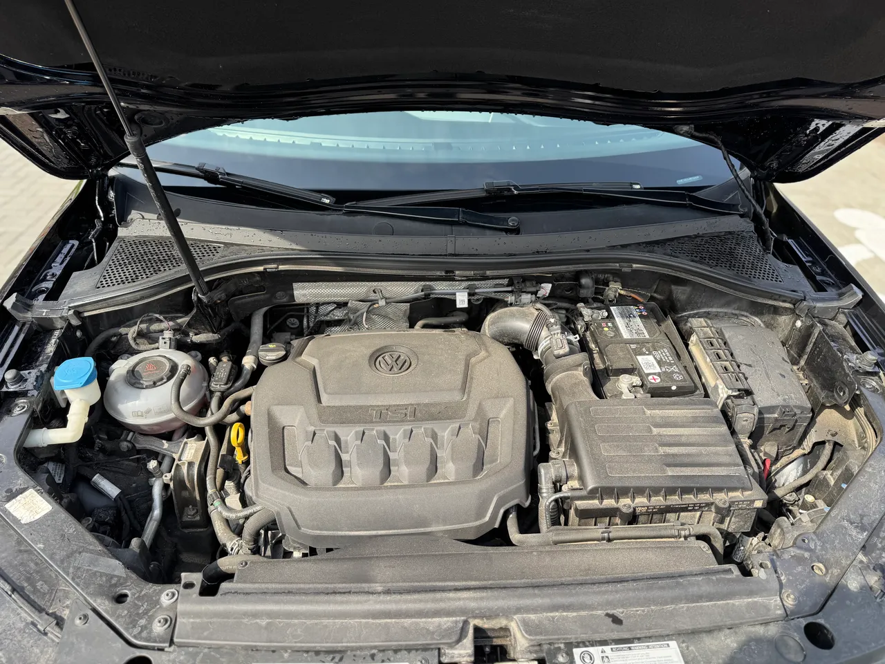 Volkswagen Tiguan R - фото 12