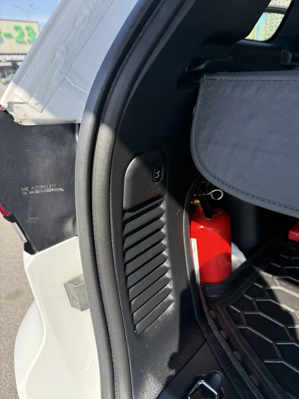 Jeep Grand Cherokee - фото 18