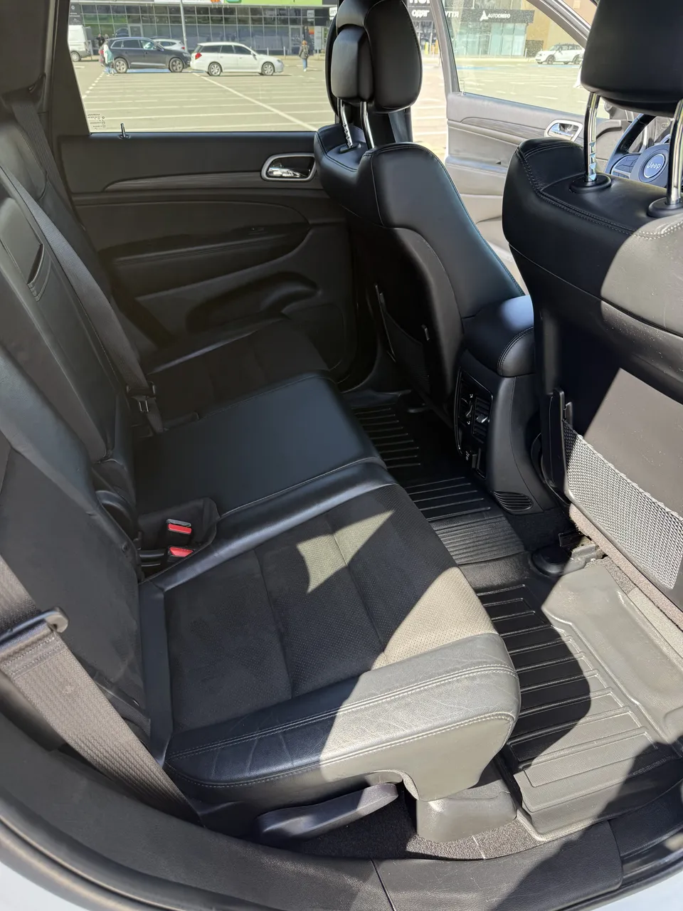 Jeep Grand Cherokee - фото 15