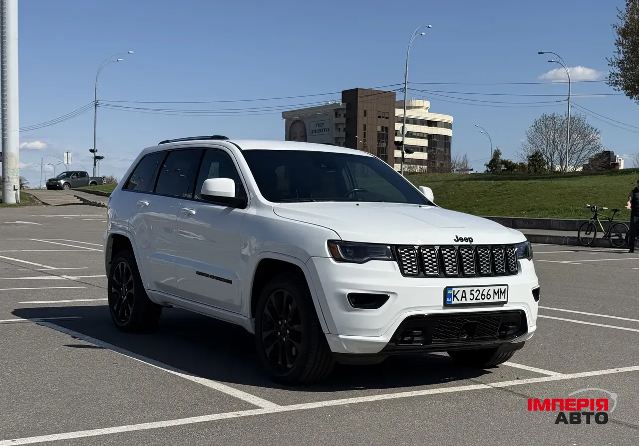 Jeep Grand Cherokee - фото 40