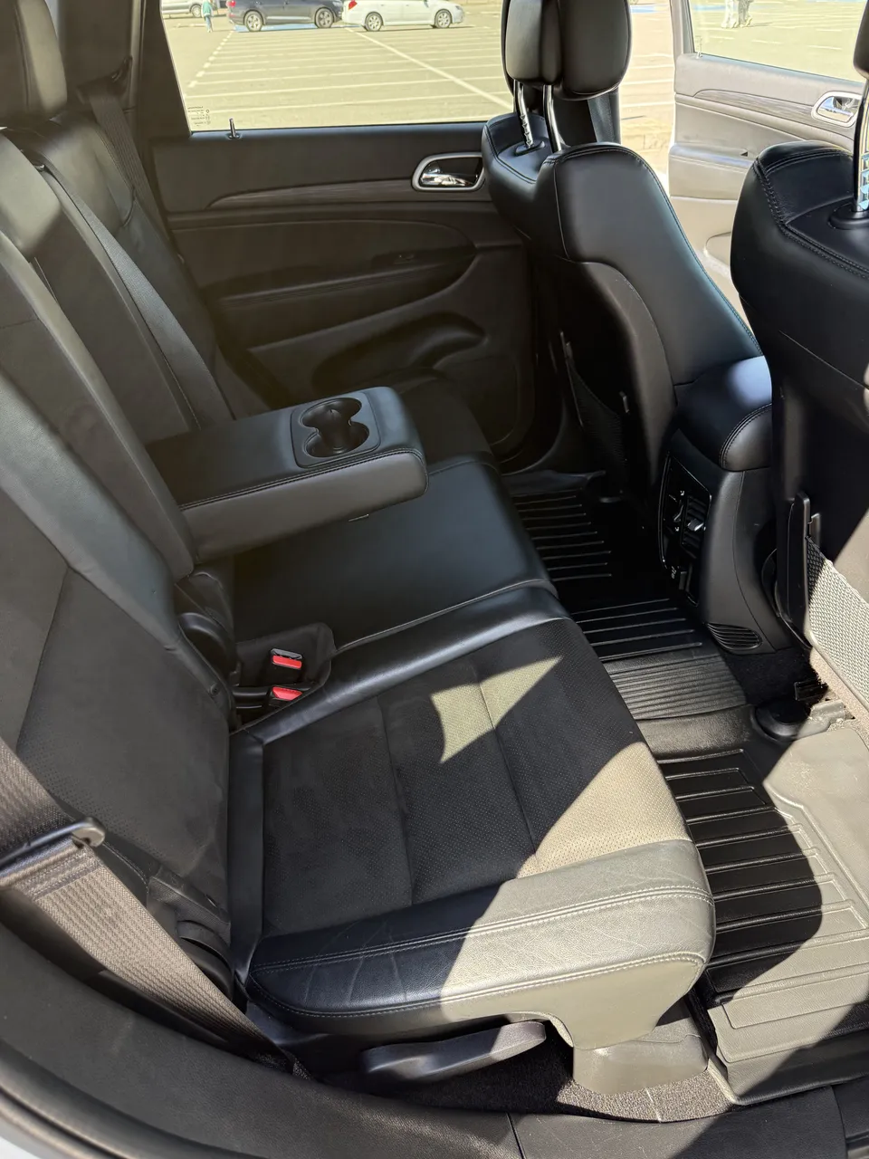 Jeep Grand Cherokee - фото 16
