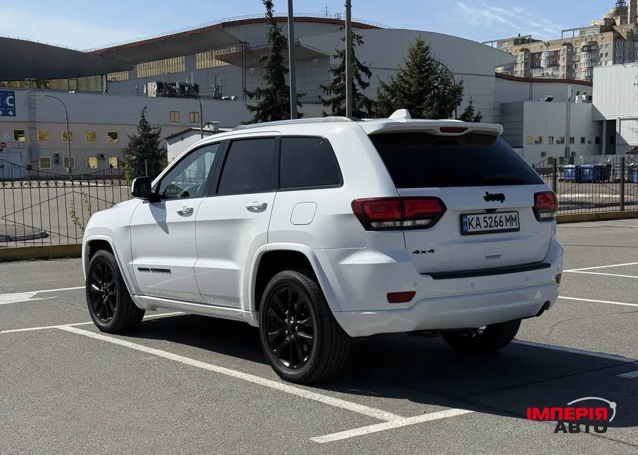 Jeep Grand Cherokee - фото 33