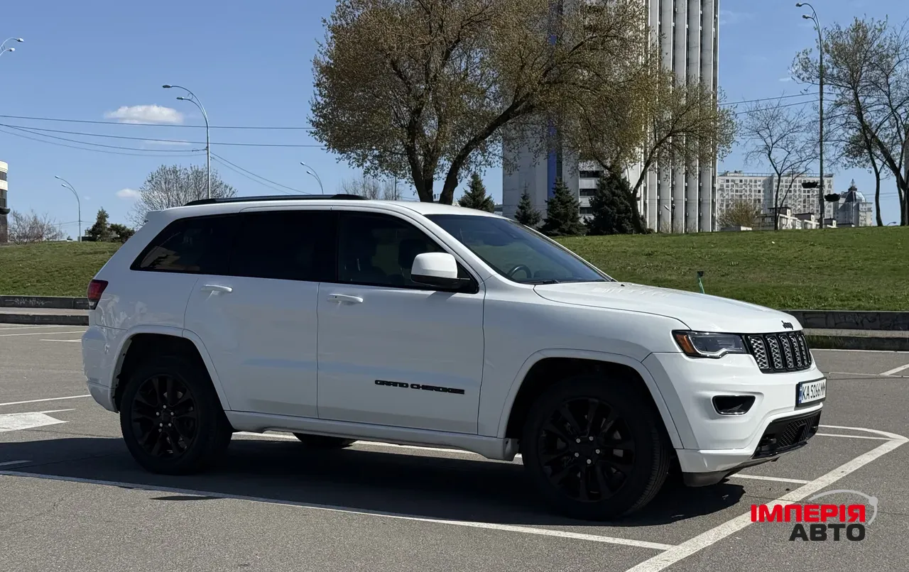 Jeep Grand Cherokee - фото 38