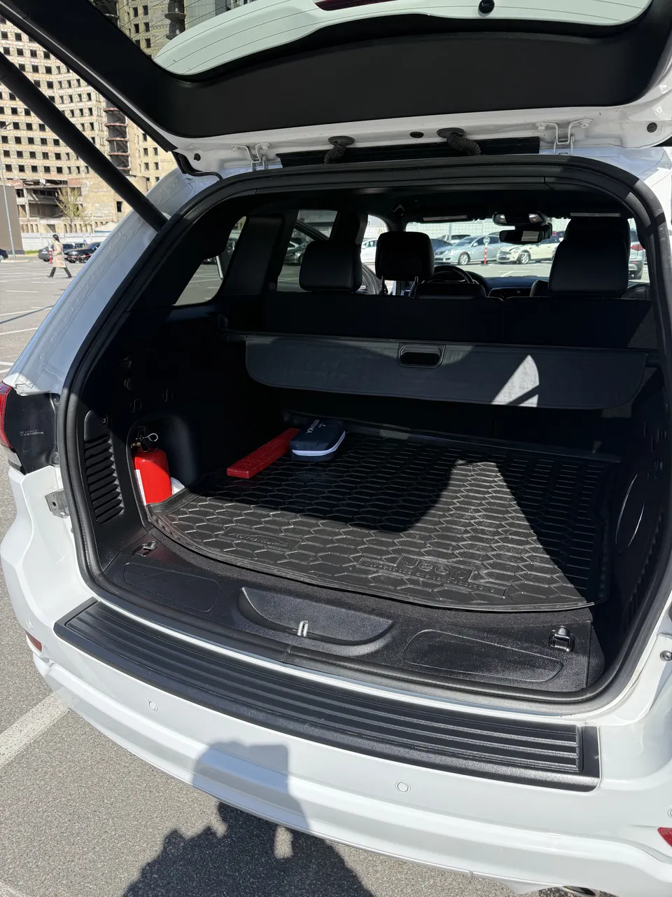 Jeep Grand Cherokee - фото 19
