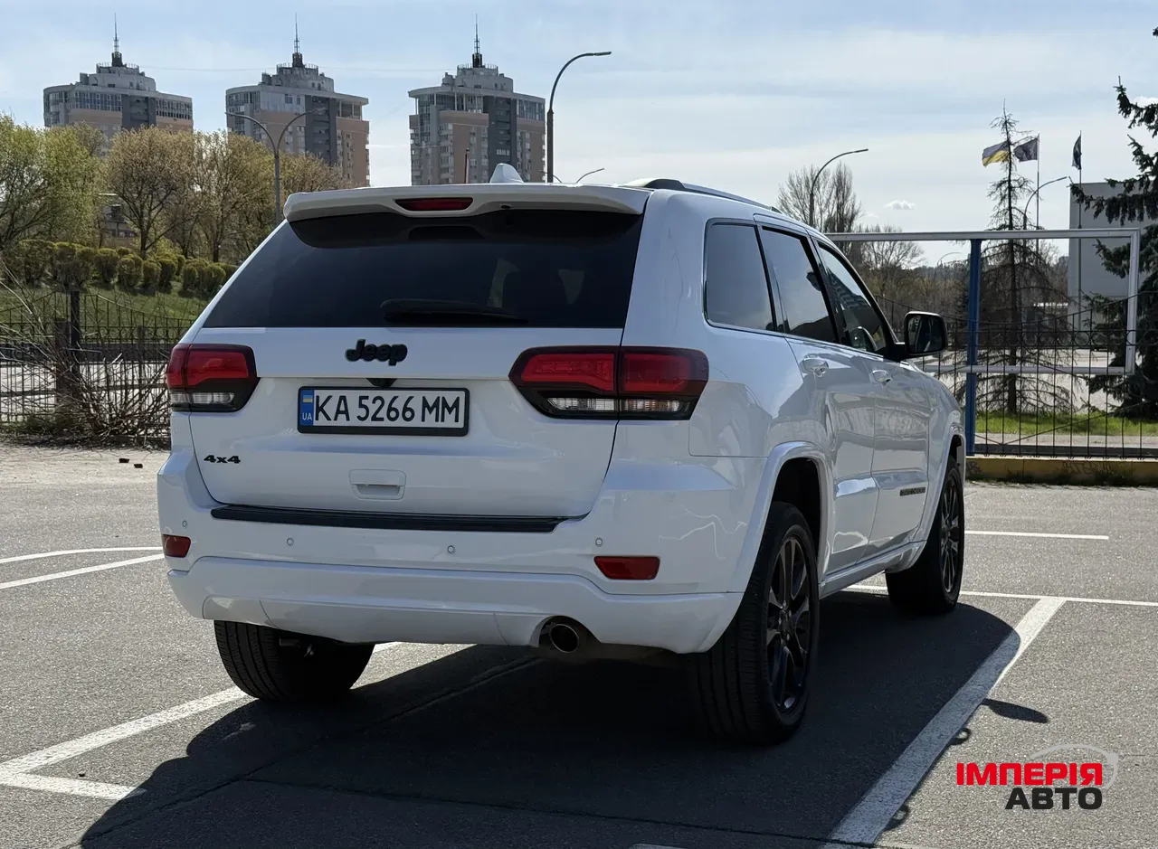 Jeep Grand Cherokee - фото 34