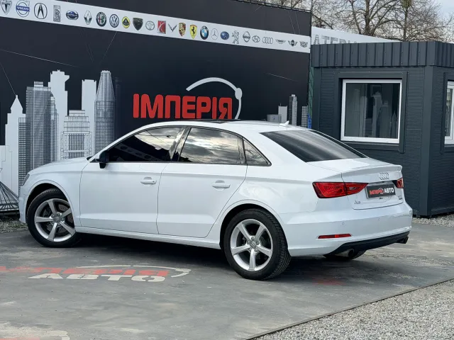 Audi A3 - фото 5