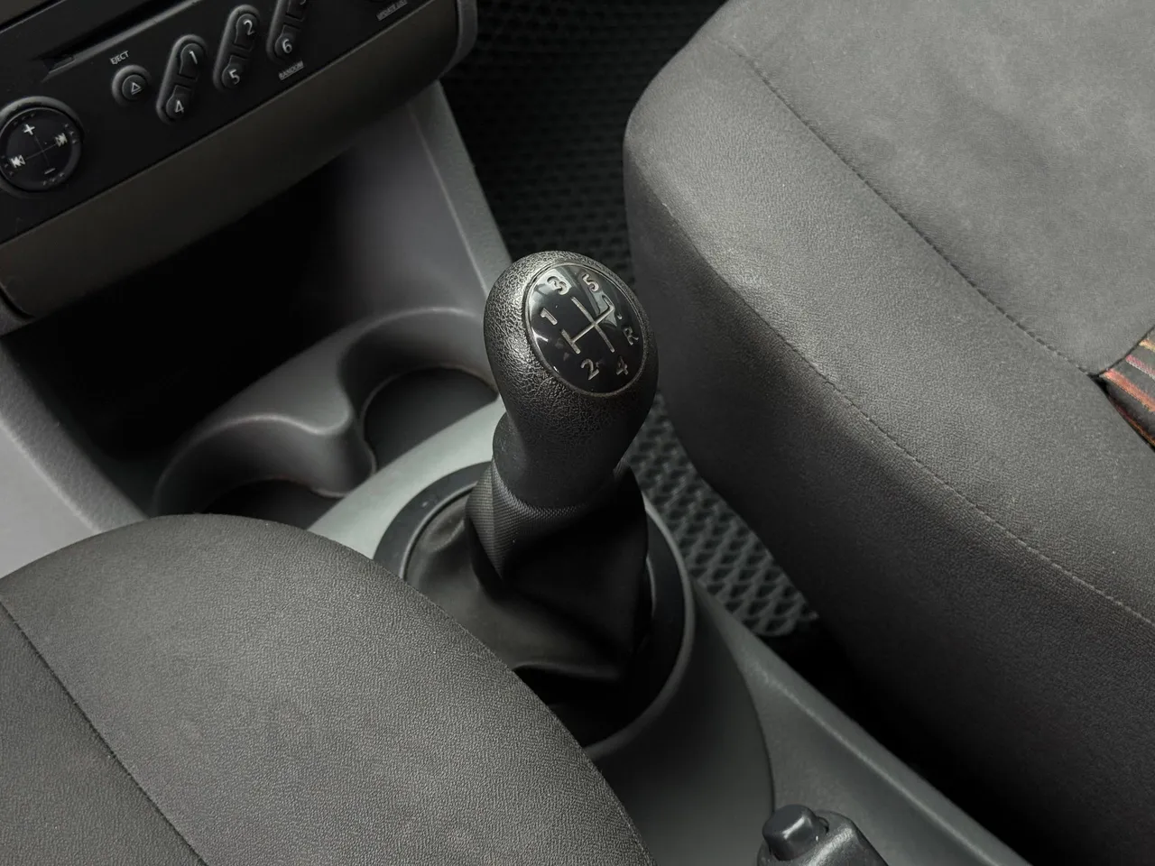 Renault Modus - фото 15