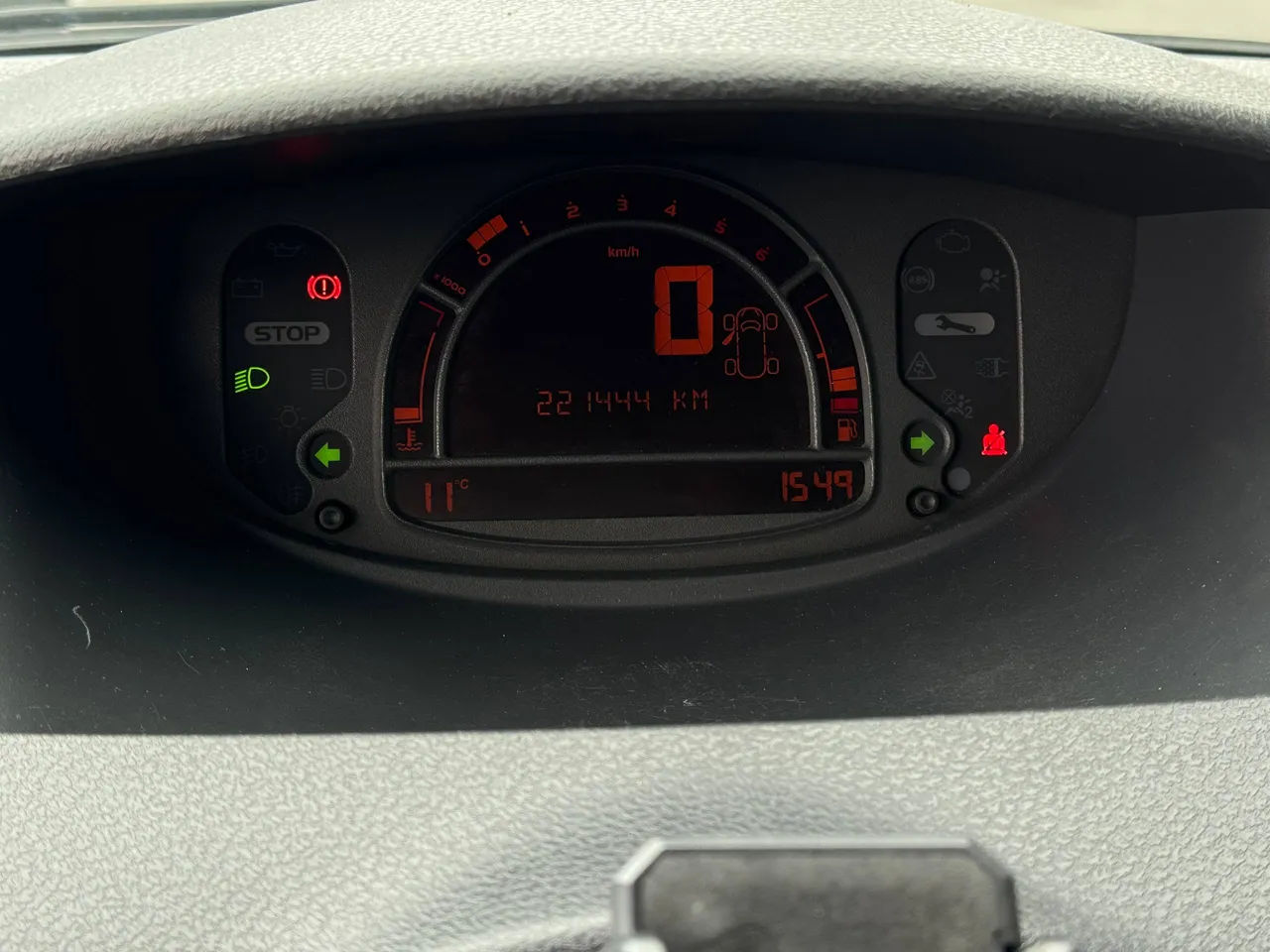 Renault Modus - фото 17