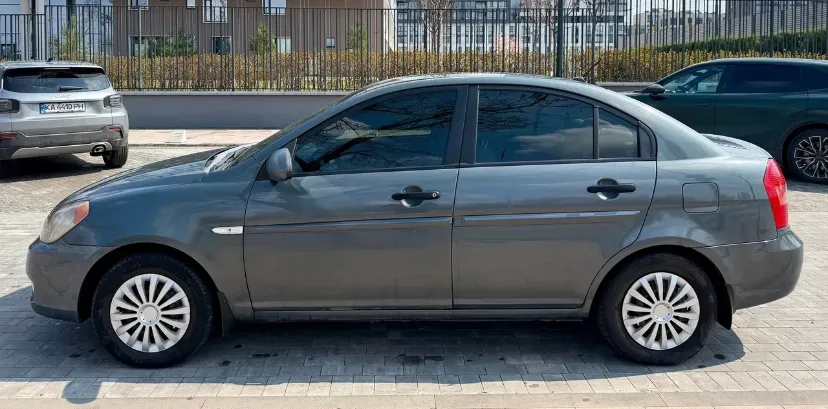 Hyundai Accent - фото 2